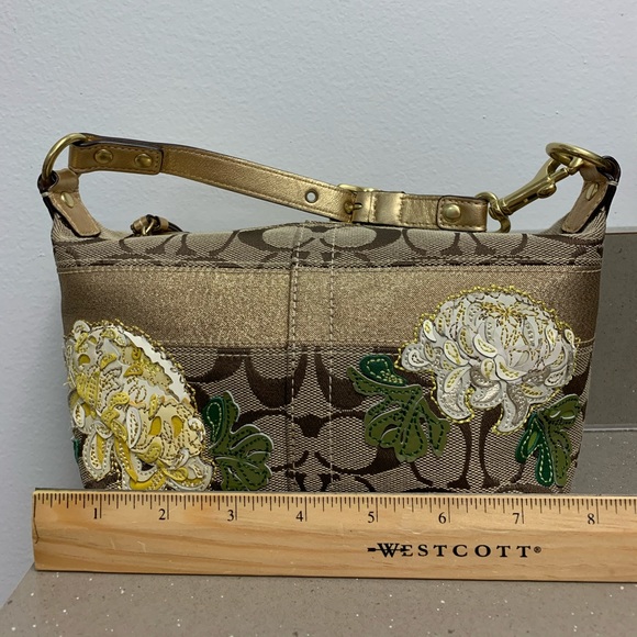 Coach Handbag - Picture 4 of 6